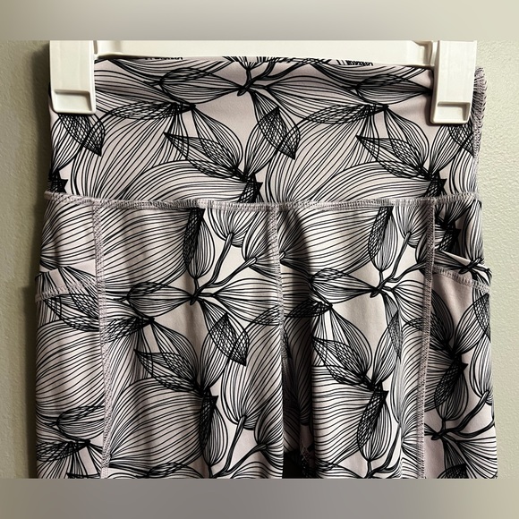 BuffBunny Limitless Legging - Picture 4 of 6